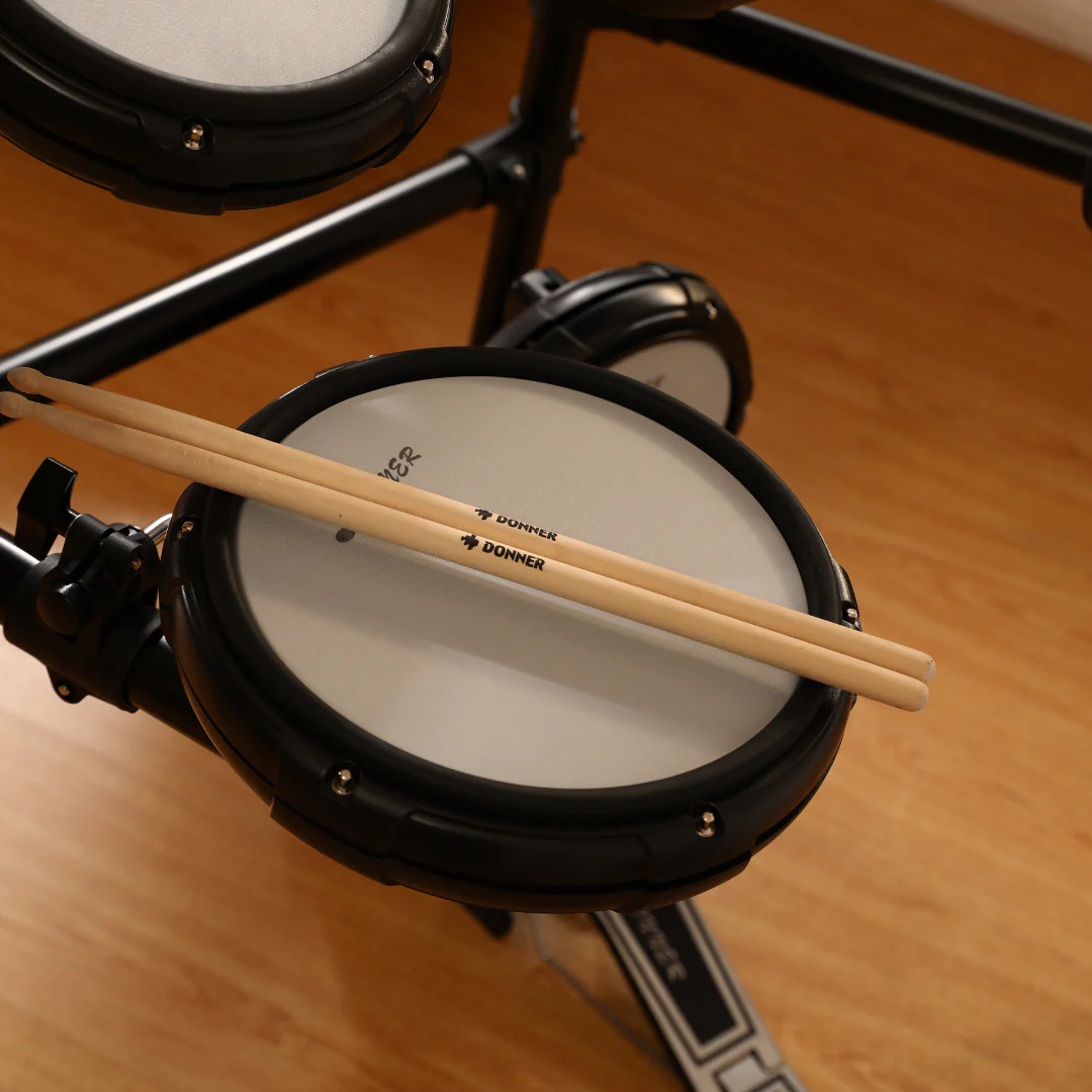 Donner DED-400 Professional Electronic Drum Set Kit with Drum Throne/Drumsticks/Headphones/Audio Cable - Image 12